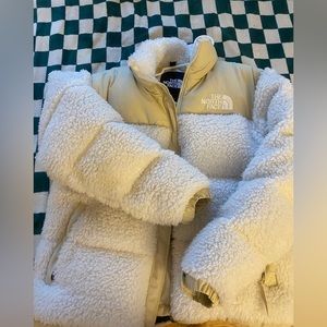 The North Face Sherpa Nuptse Jacket Gardenia White / Gravel